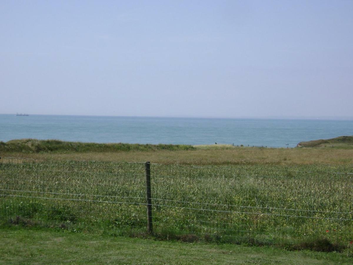 Wonderful Holiday Home In Audinghen With Garden 외부 사진